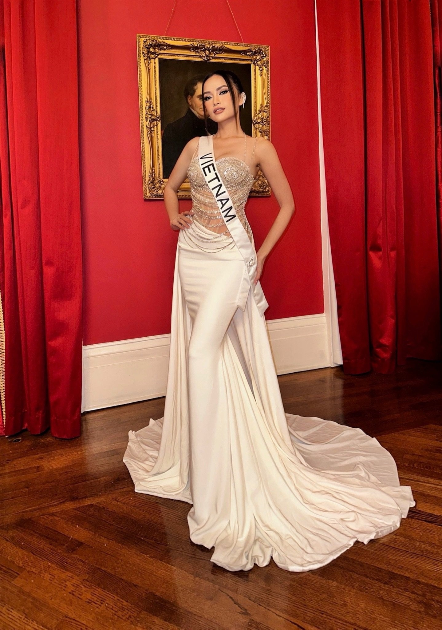 Hoa hau Hoan Vu,  Ngoc Chau,  Miss Universe anh 11