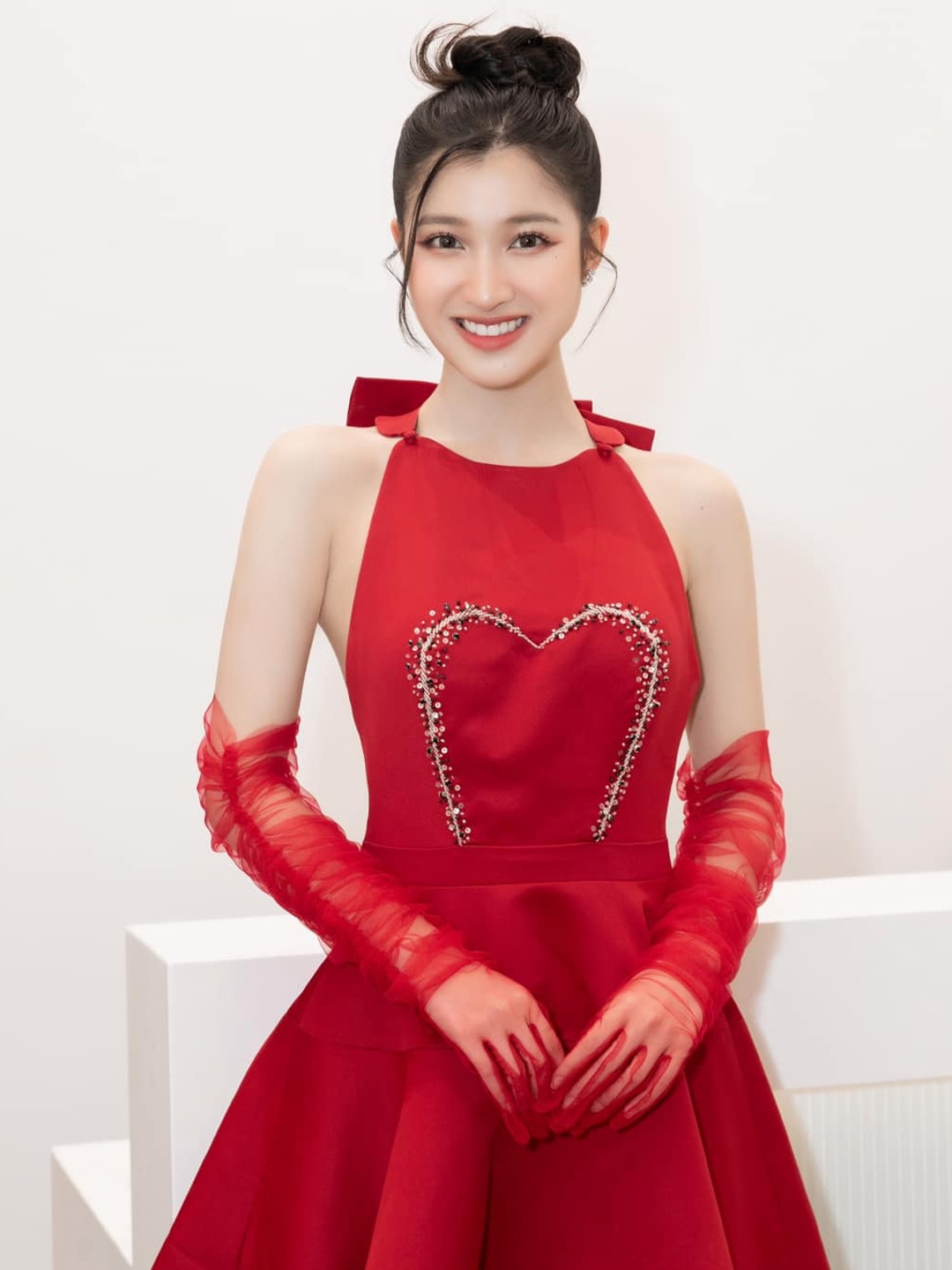 H'Hen Nie,  Ngoc Chau,  Minh Tu anh 4