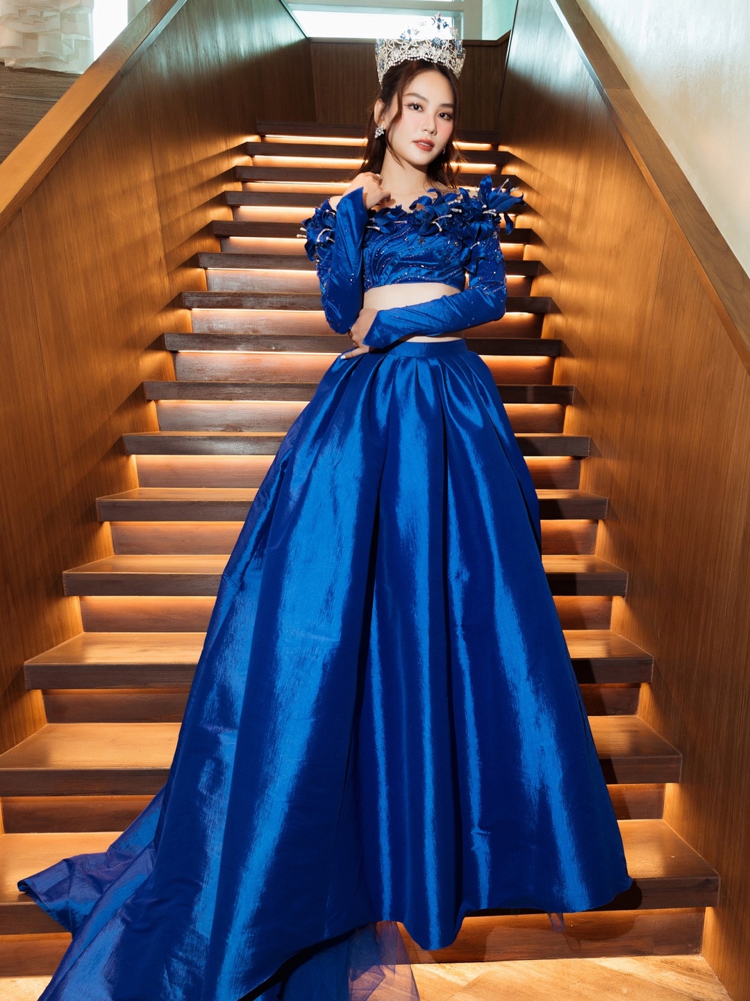 H'Hen Nie,  Ngoc Chau,  Minh Tu anh 9