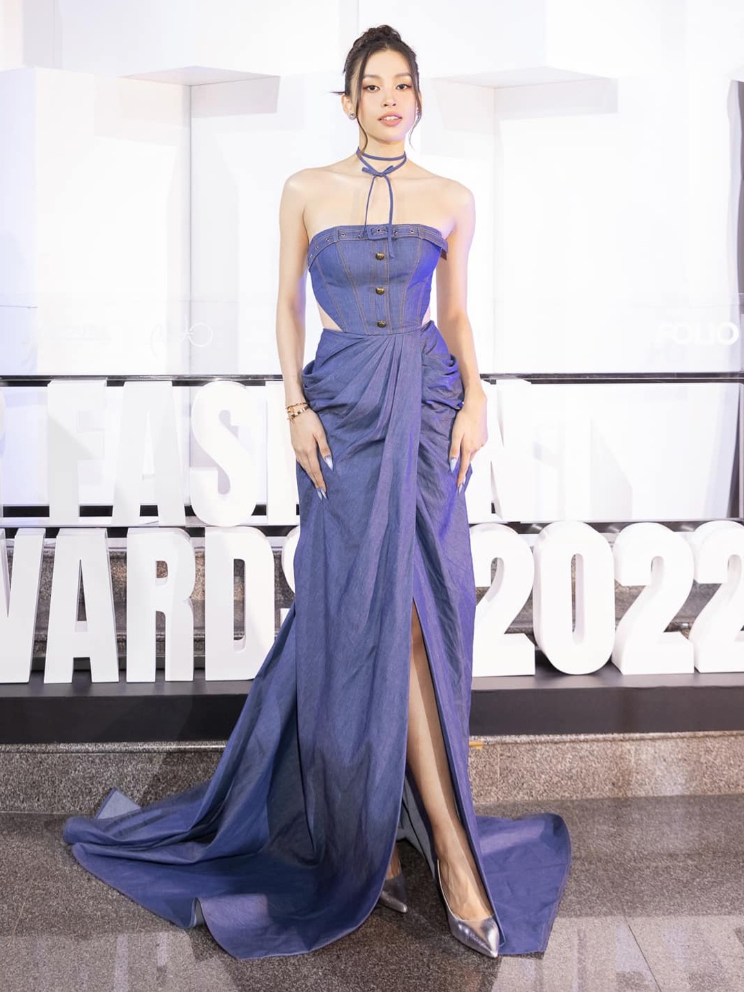 Tieu Vy,  Ngoc Chau,  Angela Phuong Trin anh 10