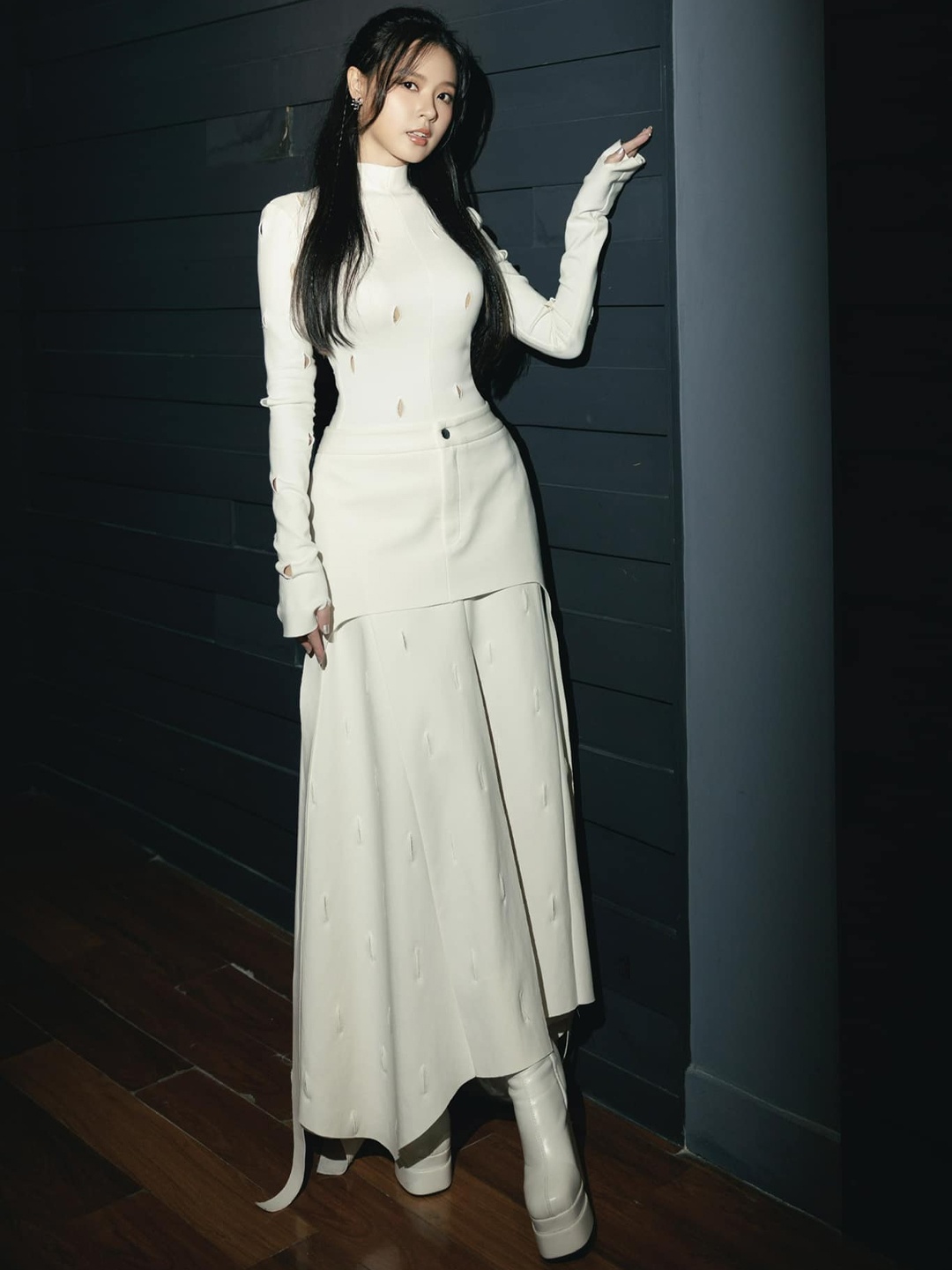 Tieu vy,  Le Duong Bao Lam,  Midu anh 10