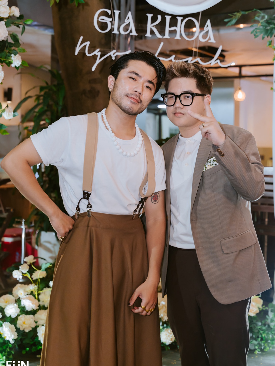 Dan ong mac vay anh 3