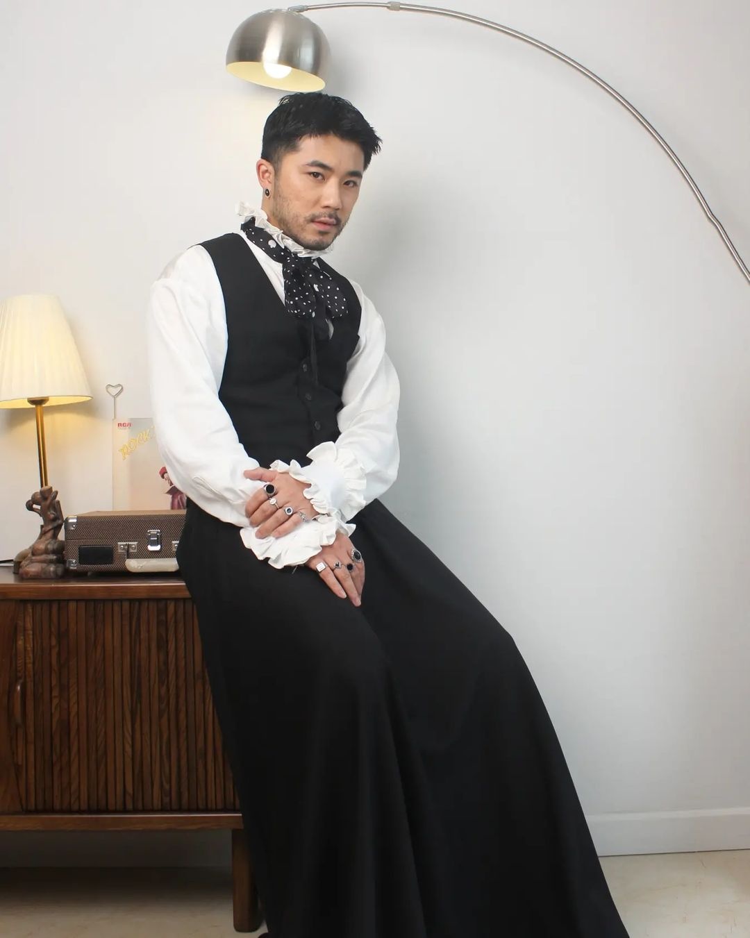 Dan ong mac vay anh 2