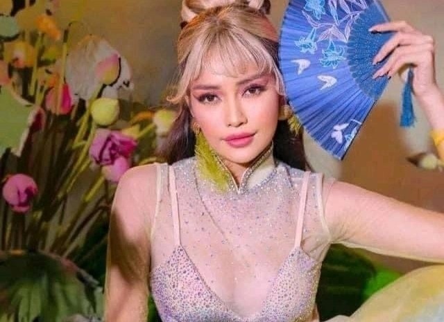 Ly do mac ao dai xuyen thau nhu Ngoc Chau de phan cam hinh anh