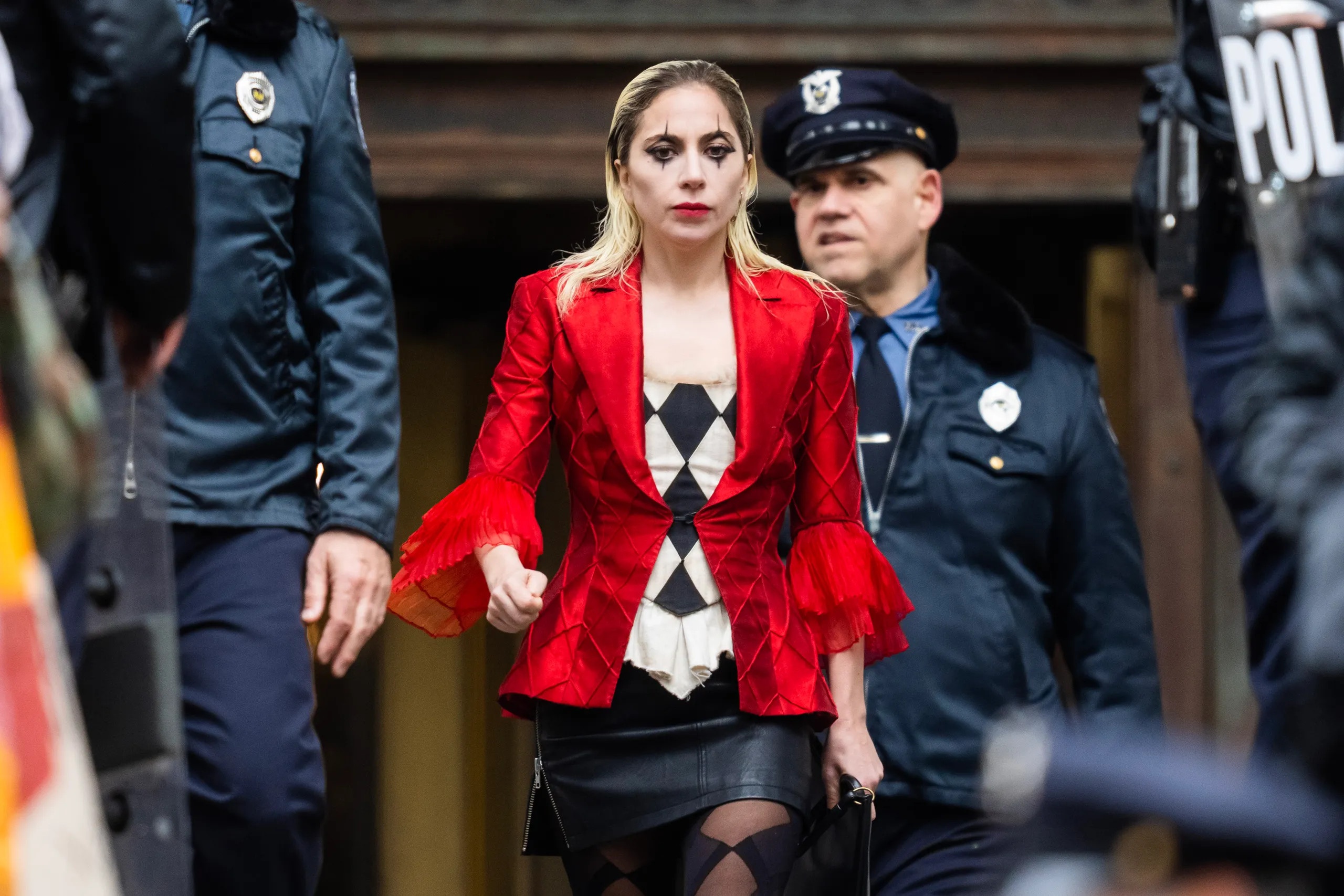 Lady Gaga dong Harley Quinn anh 1