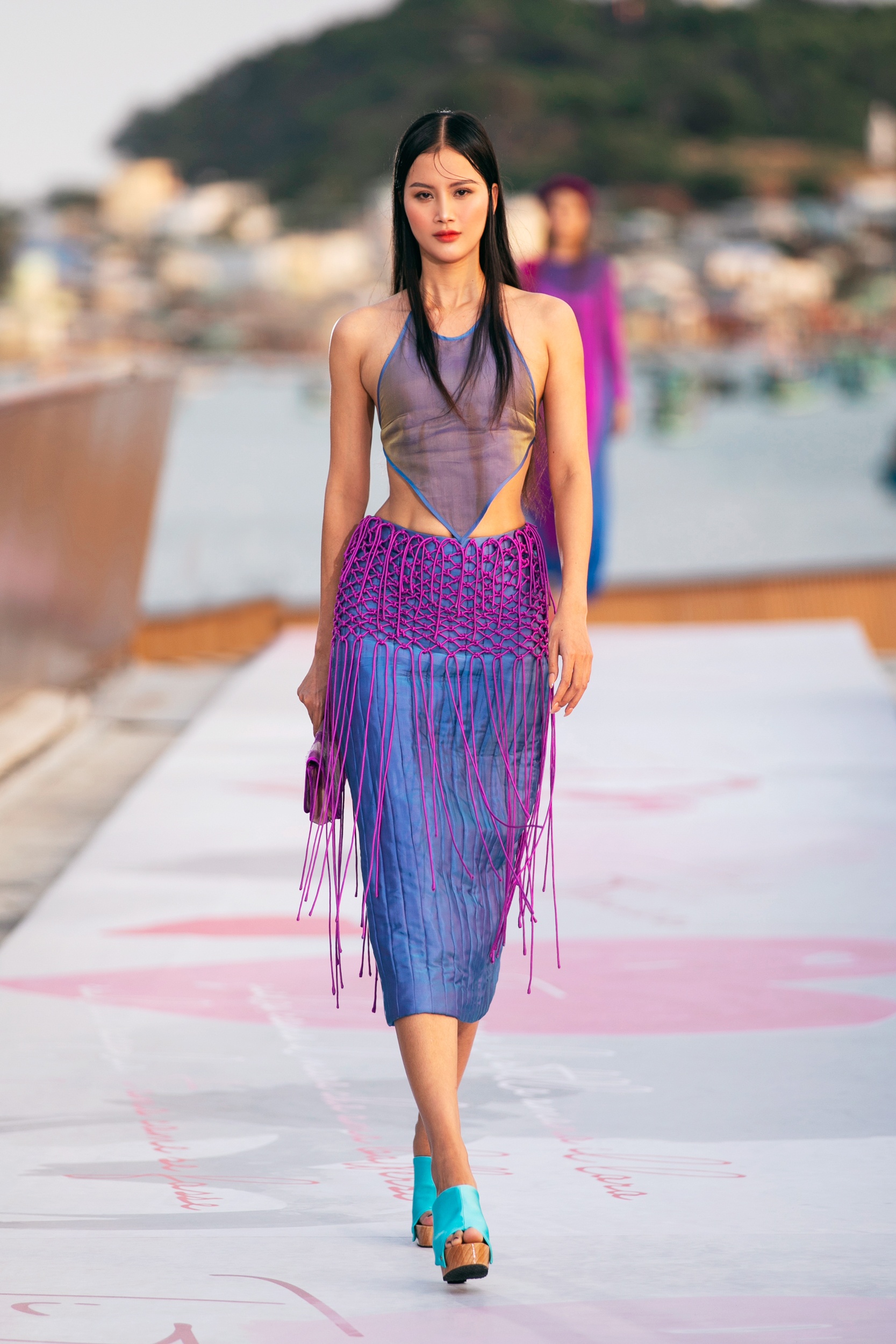 Ngoc Chau va me anh 2