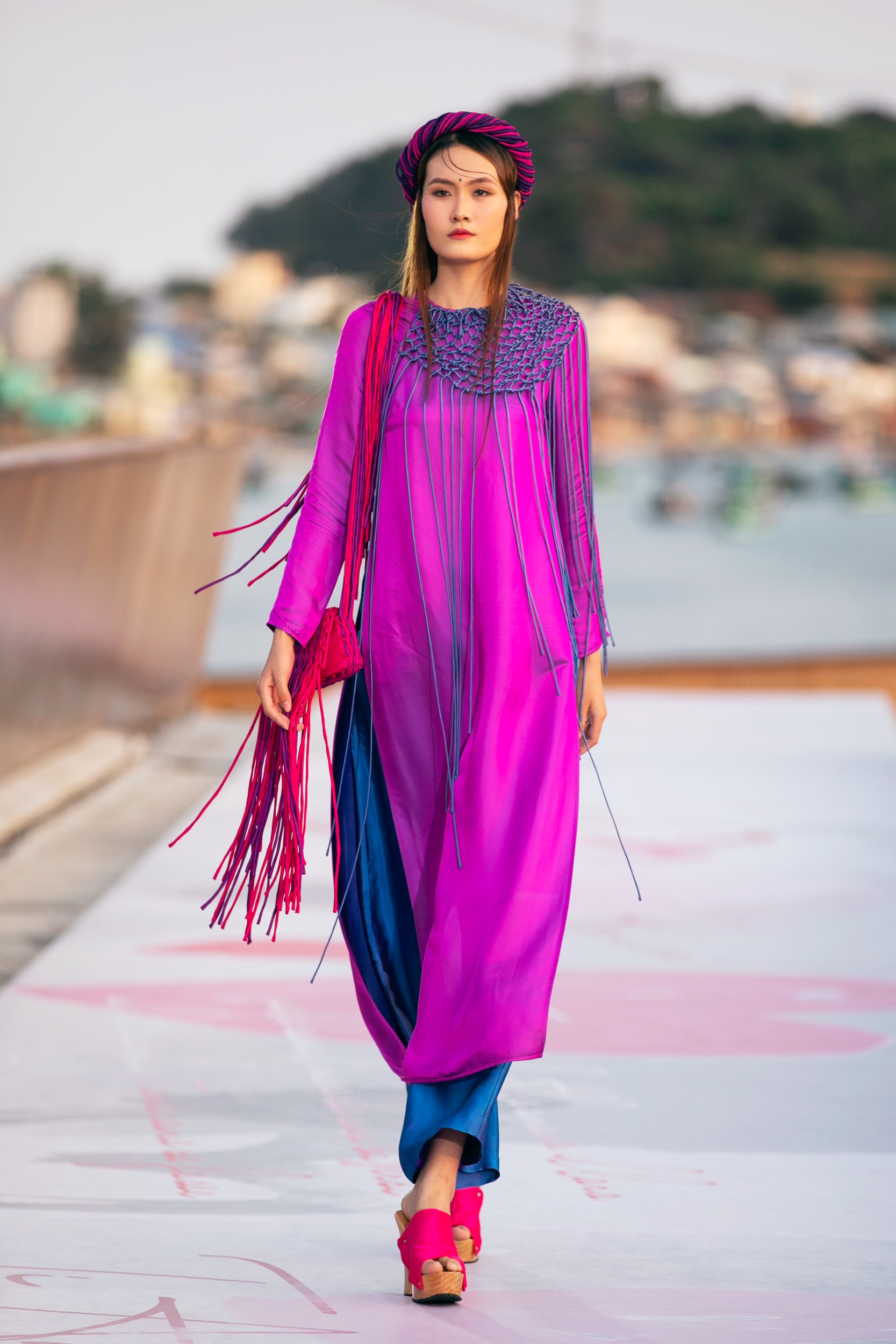 Ngoc Chau va me anh 5