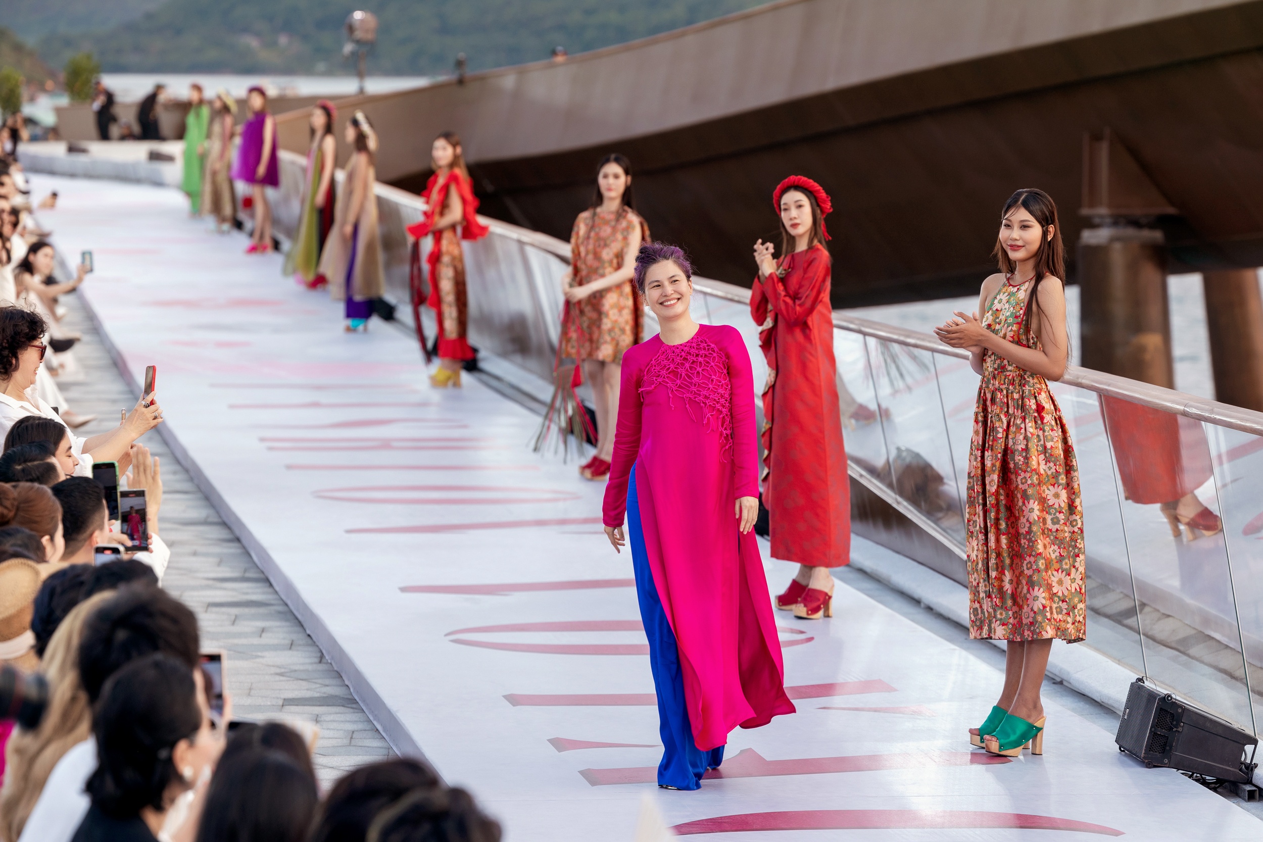 Ngoc Chau va me anh 7