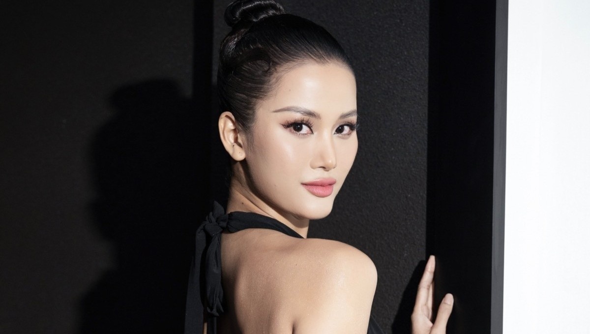 Huong Ly vuot mat Tang Thanh Ha, dan dau Carpet Check tuan hinh anh