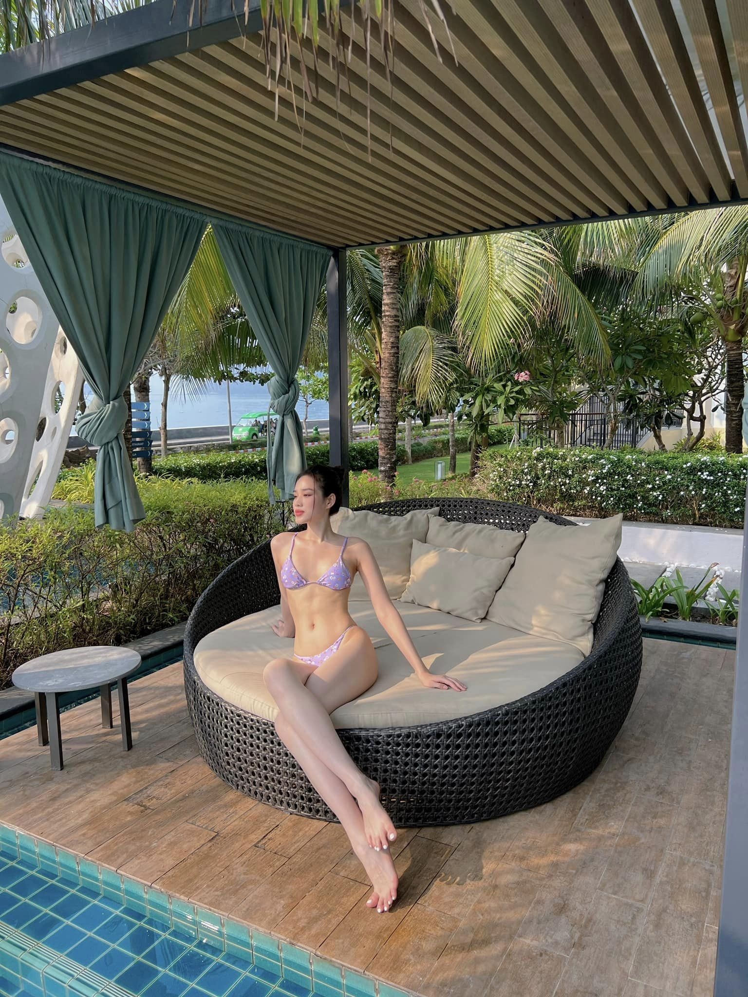 Do Thi Ha bikini anh 4