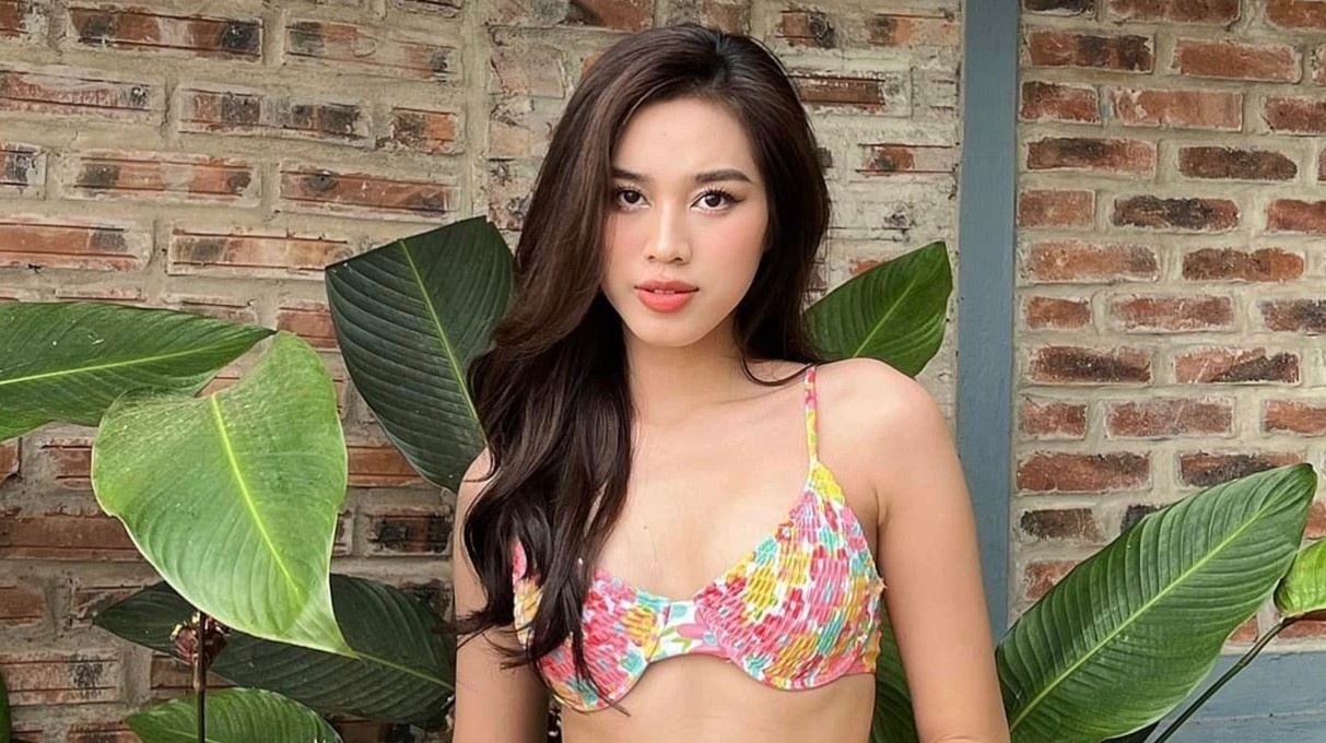 Phong cach ngay cang goi cam cua Do Thi Ha hinh anh