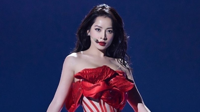 Ly do visual Chi Pu gay sot o show Trung Quoc hinh anh