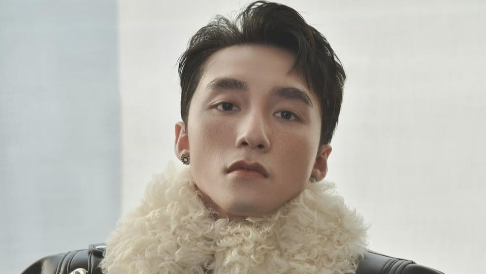 Ai da 'hai' Son Tung M-TP tren tham do Gucci hinh anh