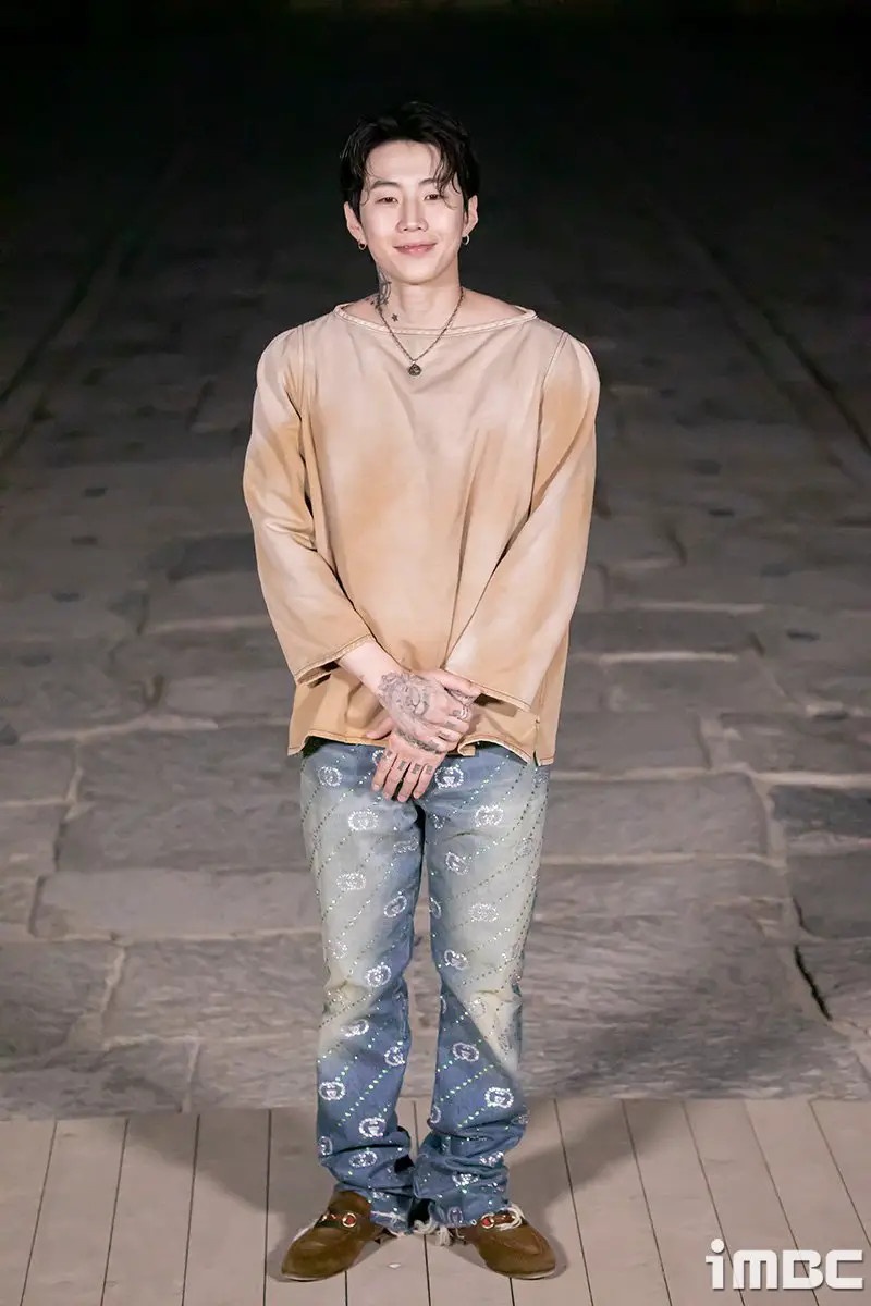 Son Tung Gucci anh 7