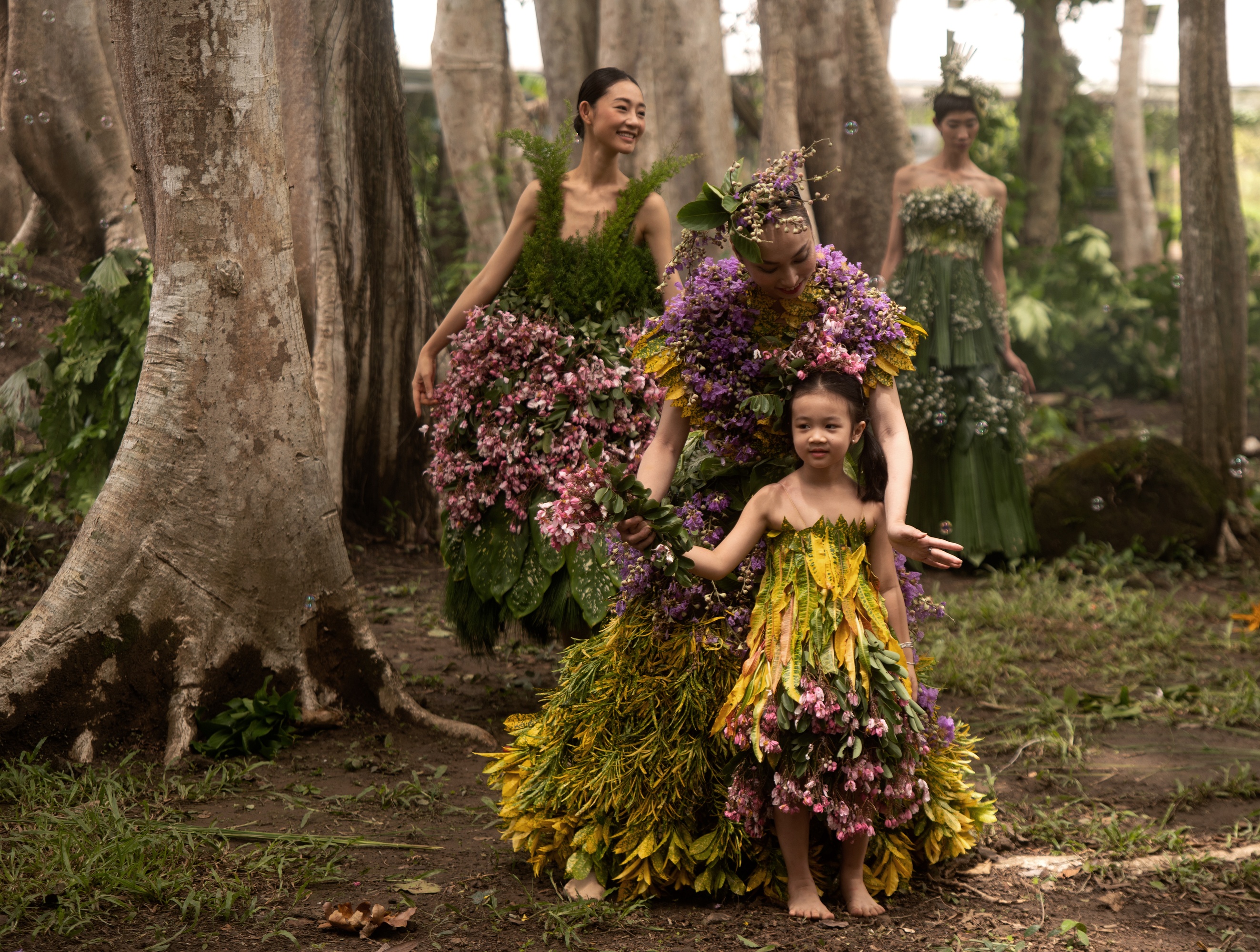 Linh Nga cattwalk anh 5