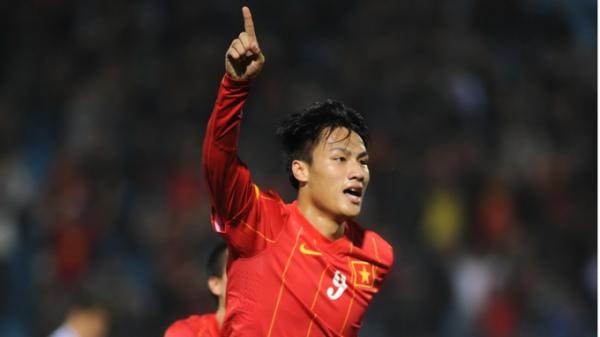 Mac Hong Quan muon lay lai vi tri o tuyen Viet Nam hinh anh