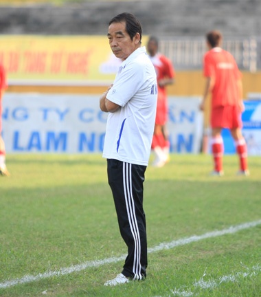 HLV Vuong Tien Dung chia tay Can Tho hinh anh