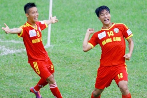 Cho Mac Hong Quan toa sang hinh anh