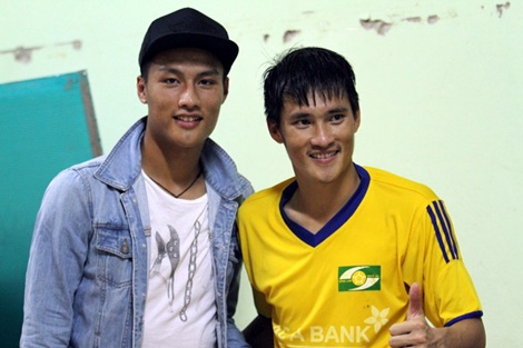 Cong Vinh, Mac Hong Quan an tuong nhat voi Brazil va Duc hinh anh