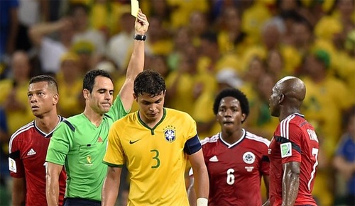 ‘FIFA khong dam xoa the cho Thiago Silva’ hinh anh