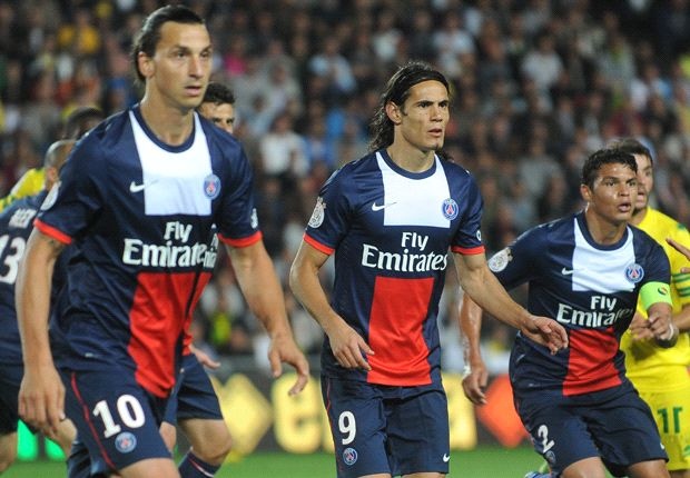 Doi thu cua Ninh Binh da giao huu voi Paris Saint-Germain hinh anh