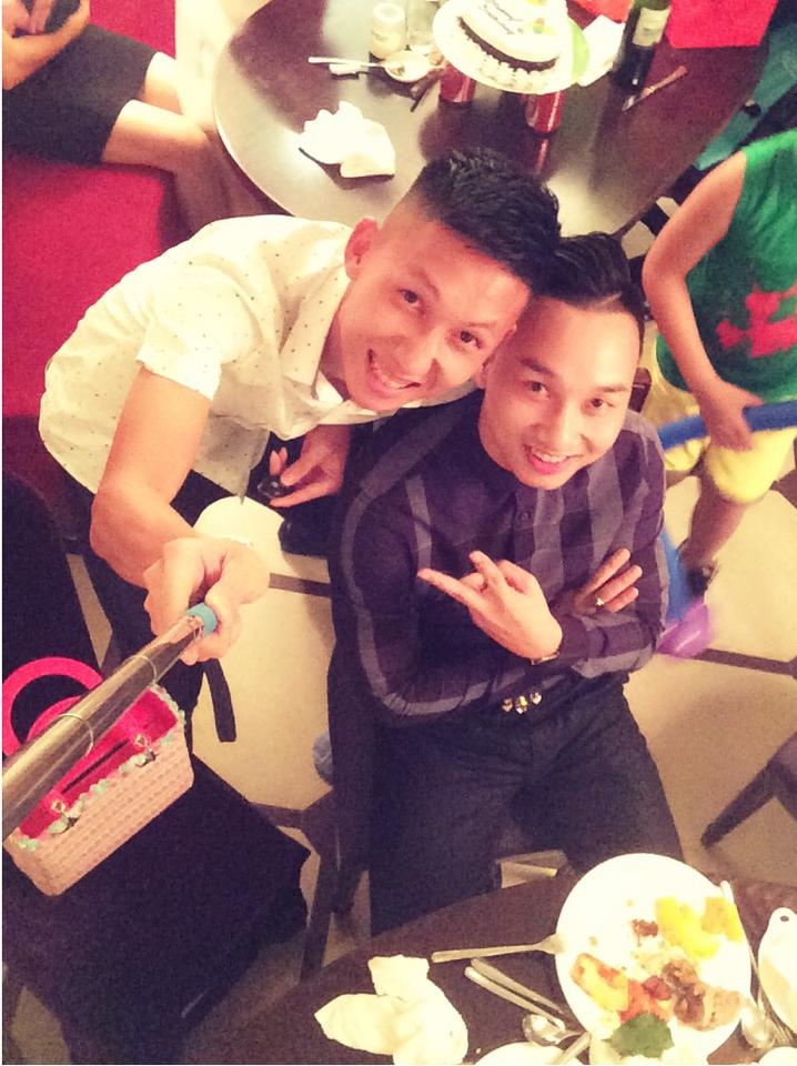 Thị trường đầu tiên Xuân Tú nhắm đến chính là nơi có đội bóng anh đang đầu quân, Thanh Hóa. Mặt khác, cả Xuân Tú và bà xã Thanh Thủy đều khá nổi tiếng và có nhiều bạn bè trên mạng xã hội nên được rất nhiều bạn bè ủng hộ khi hay tin đôi vợ chồng trẻ bắt tay vào kinh doanh.