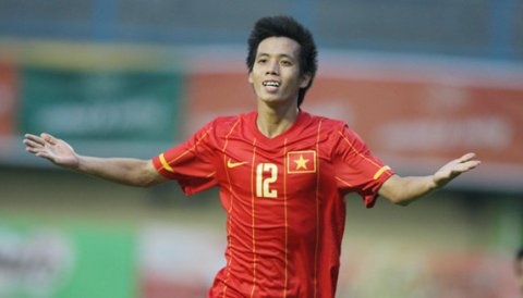 Văn Quyết đánh giá Toni Kroos sẽ là phiên bản 2.0 của Xabi Alonso