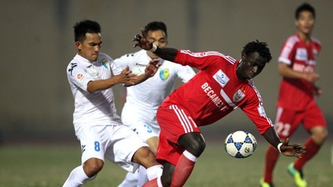 Binh Duong lay lai ngoi dau tu tay Ha Noi T&T hinh anh