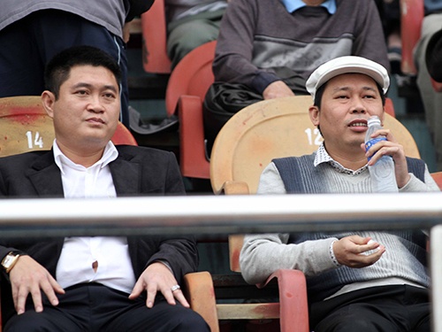 Đồng tiền kiếm được từ bóng đá quá dễ dàng với sự xuất hiện của các nhà tài phiệt.