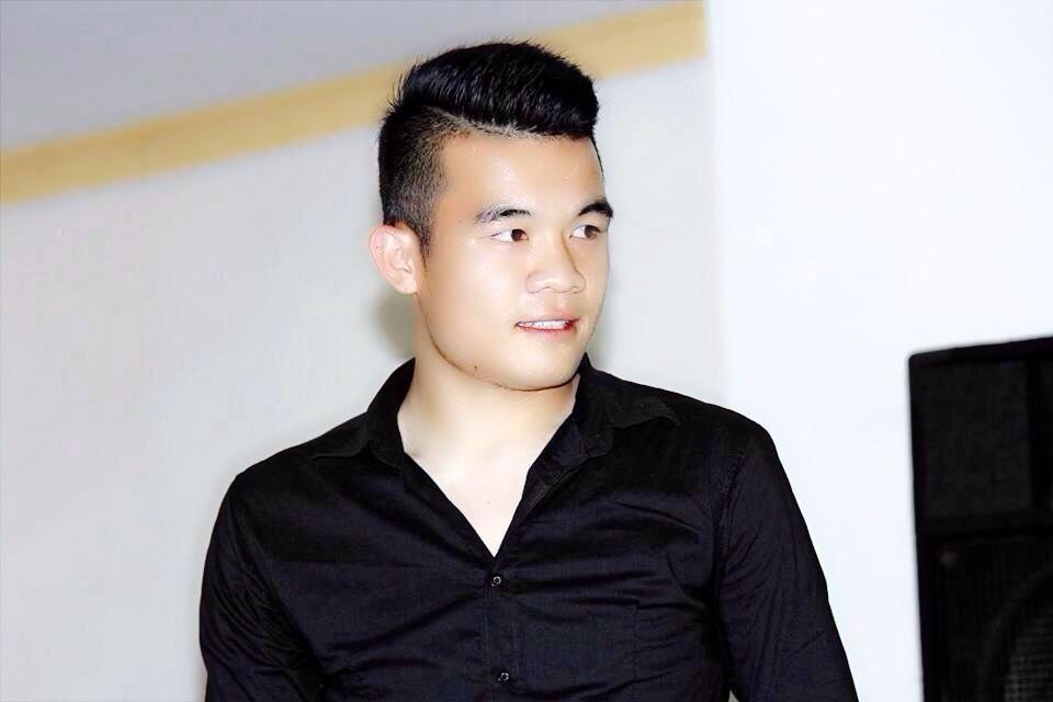 ...HT7 còn là một cầu thủ rất đẹp trai.