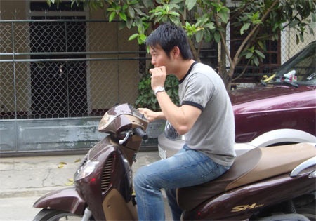 Van Quyen bi CDV to hut thuoc ben le tran dau cua Ninh Binh hinh anh