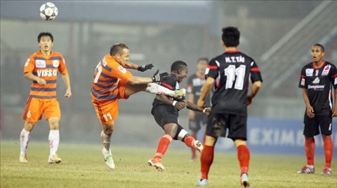 8 an phat nang nhat tai V.League 2014 hinh anh