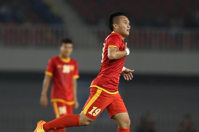 Quan SLNA ap dao danh sach tuyen Olympic Viet Nam hinh anh