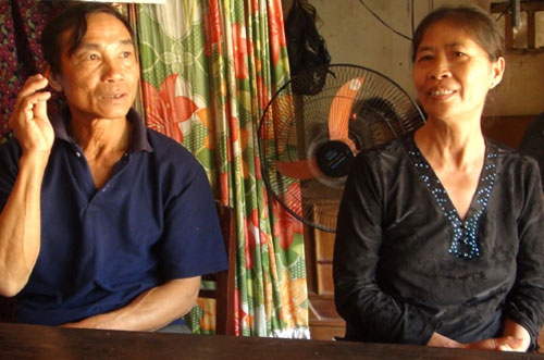 Gia dinh cau thu U19 roi nuoc mat vi con chan thuong hinh anh