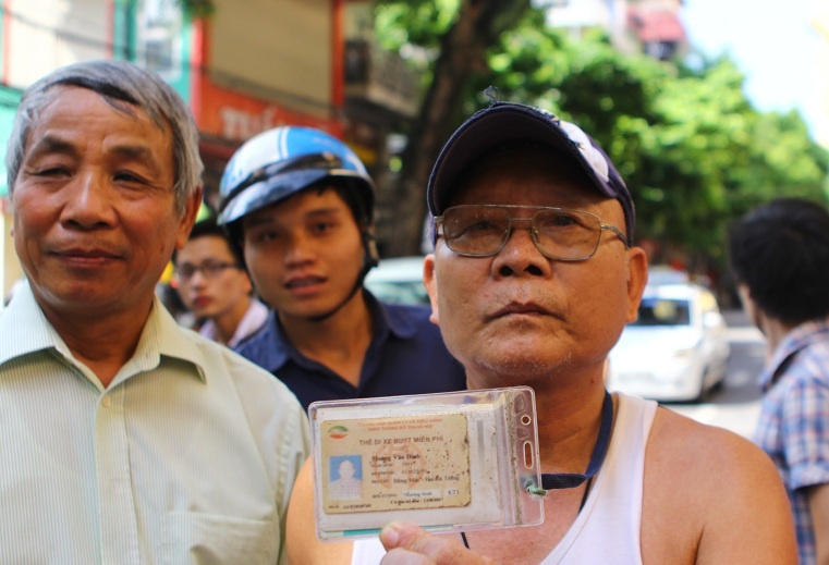 Bác Hoàng Văn Đính là thương binh