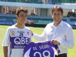 U19 VN doi dau than dong gia 2,5 trieu USD hinh anh