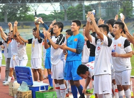 Truong doan U19 VN: 'Doi dang tien bo qua tung giai dau’ hinh anh