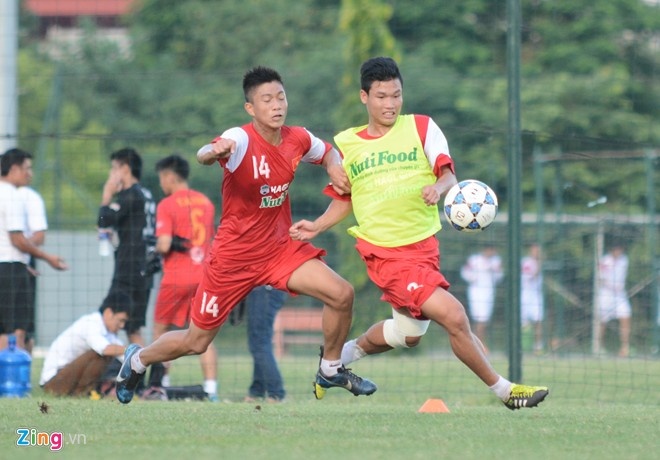 Tin vui đối với gia đình Đông Triều là trung vệ thép của U19 Việt Nam đã bình phục chấn thương và