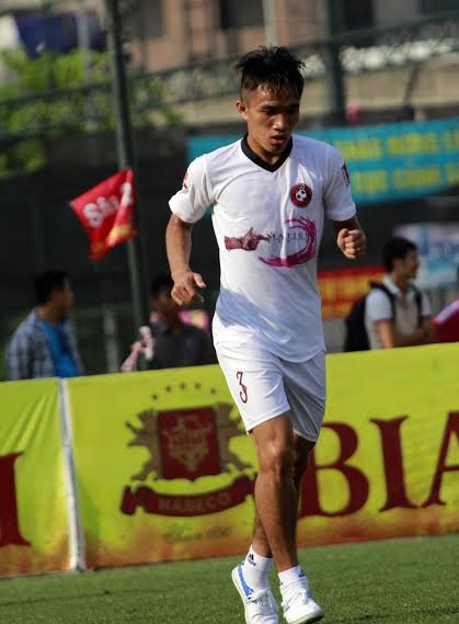 Ngày càng có thêm nhiều cầu thủ V.League xuất hiện tại giải phong trào HPL. Trường hợp mới nhất là cựu tuyển thủ U23 Sầm Ngọc Đức