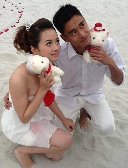 Minh Tuấn lập gia đình từ rất sớm và luôn sống rất trách nhiệm với vợ con.