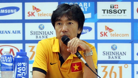 HLV Miura tim cach gia co hang thu Olympic VN hinh anh