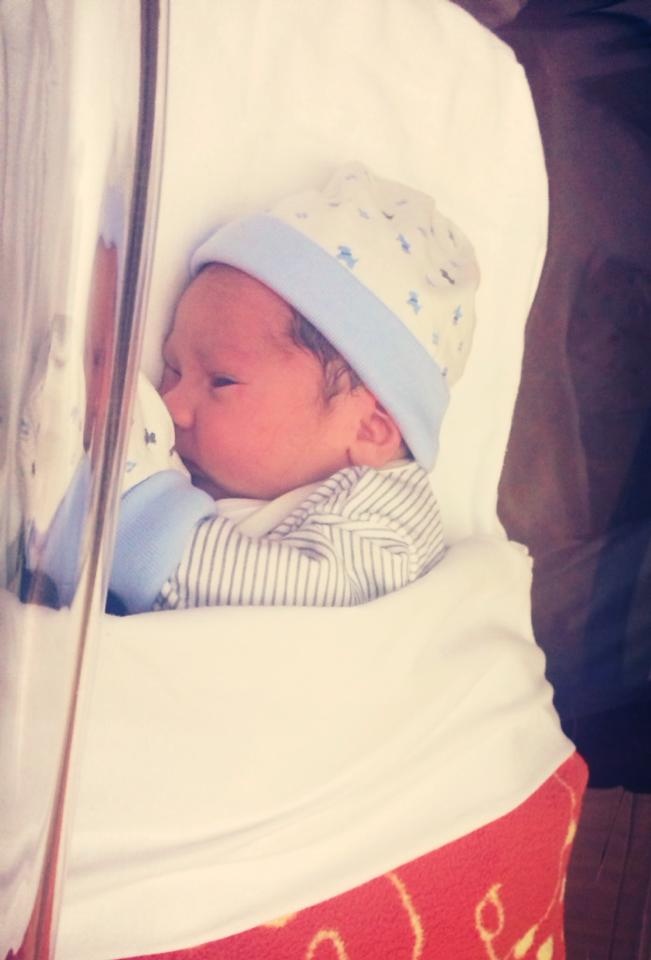 Và niềm hạnh phúc của nàng nữ DJ xinh đẹp