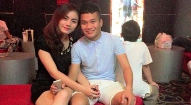 Đúng vào dịp Giáng sinh 2013, tiền vệ xứ Nghệ đã công khai bạn gái của anh. Cô gái người Đà Nẵng đã phải lòng Phi Sơn ngay từ cái nhìn đầu tiên khi 2 người tình cờ gặp gỡ tại một quán cafe bên sông Hàn trong dịp SLNA đi thi đấu.