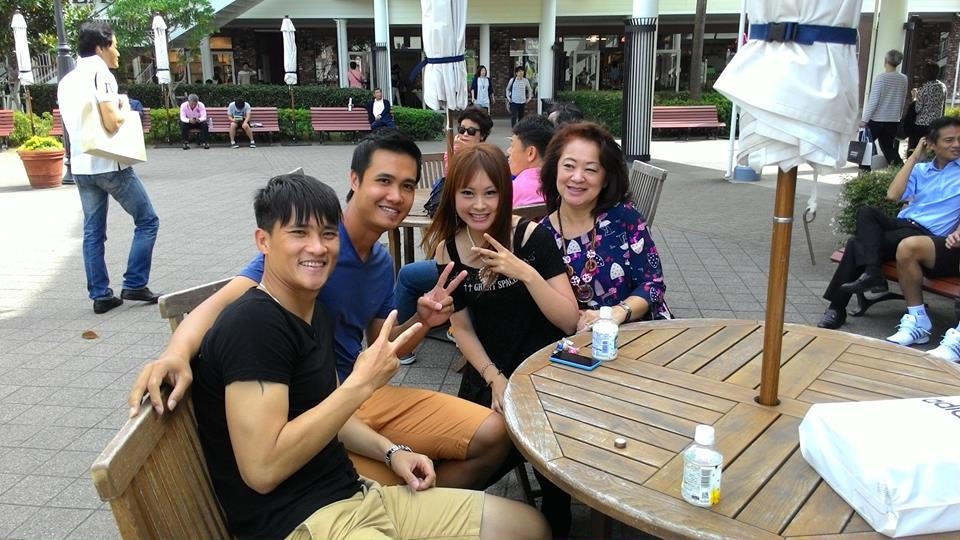 Cong Vinh cung dong doi tan huong ngay nghi o Nhat Ban hinh anh