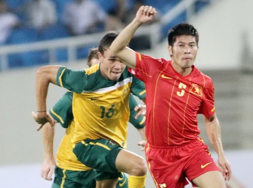 Thất thể về thể hình nhưng bù lại Minh Châu sở hữu nguồn năng lượng vô tận của một cái máy quét nơi trung tuyến.