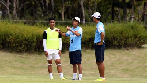 Mạc Hồng Quân tiếp tục thể hiện phong độ cao sau khi được triệu tập từ đội tuyển Olympic.