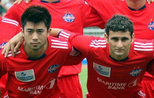 ‘Chelsea Viet Nam’ va 7 phi vu bom tan thanh bom xit hinh anh