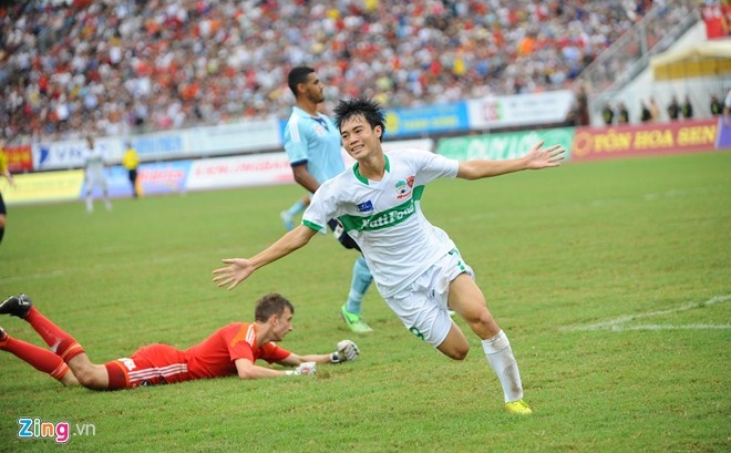 Các cầu thủ trụ cột của U19 Việt Nam vẫn thể hiện được lối chơi kỹ thuật trong màu áo U19 HAGL.