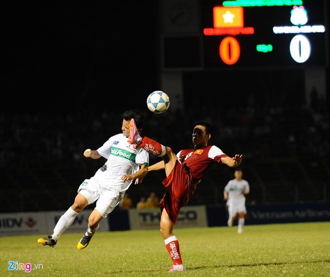 Sự ghen tị đã khiến U21 báo Thanh Niên không ngần ngại đá rắn và sử dụng tiểu xảo.