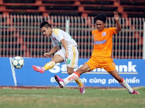 Hồ Phúc Tịnh là vua phá lưới và cầu thủ xuất sắc nhất Vòng chung kết U21 quốc gia 2014.